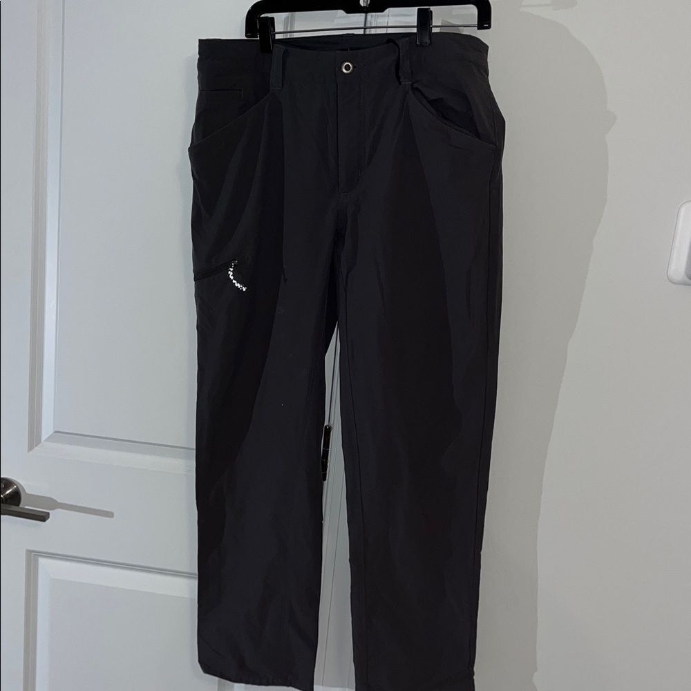 Gray Patagonia Nylon Blend hiking trail walking Cargo pocket trousers pants M 34